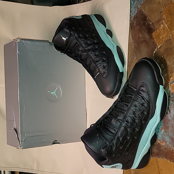 2019. Air Jordan 13 Retro. Island Green. Men's size 13. 9/10 condition. - Picture 1 of 16